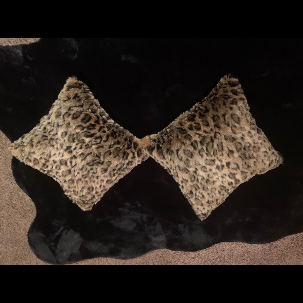 Cheetah print pillows
